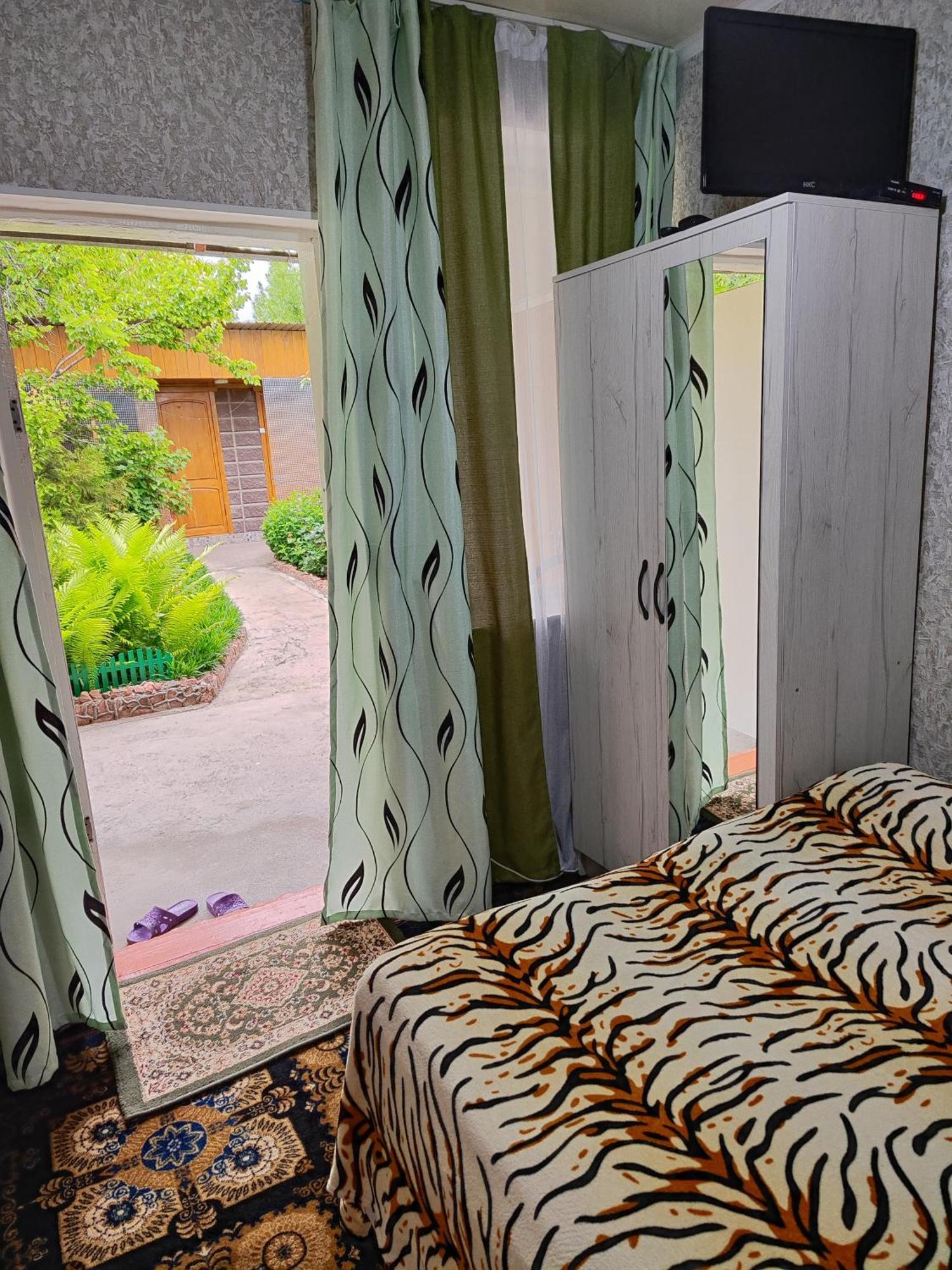 Olga Guest House Tscholponata Exterior foto