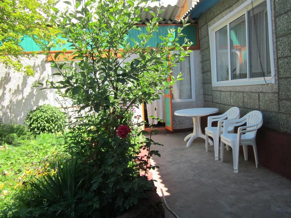 Olga Guest House Tscholponata Exterior foto